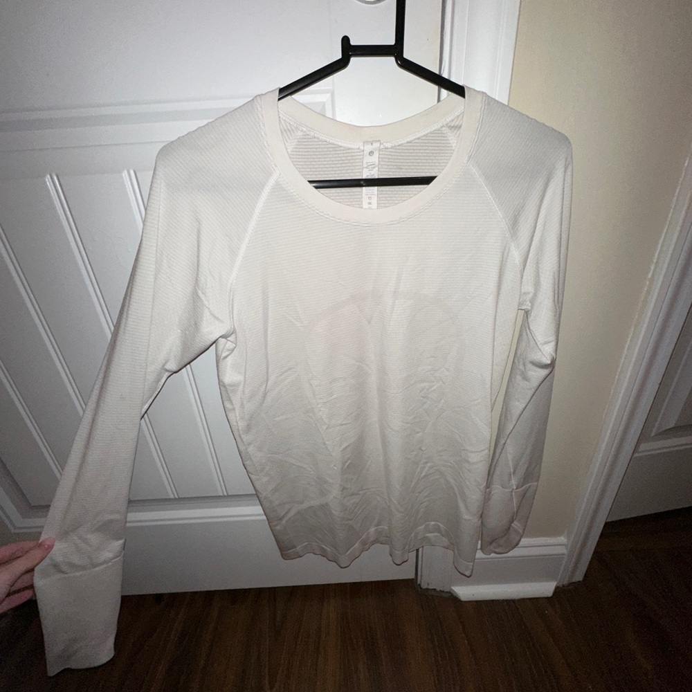 Lululemon long sleeve swiftly tech